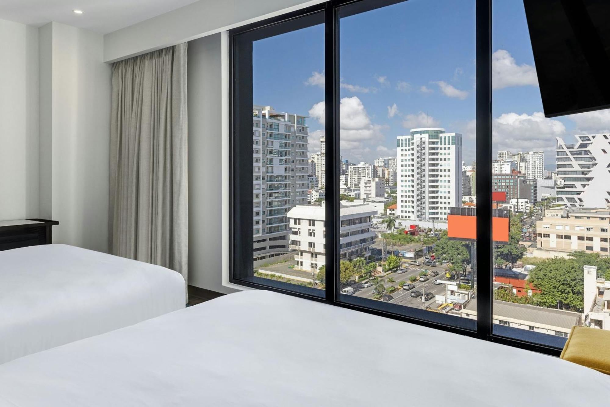 ホテル Aloft Santo Domingo Piantini エクステリア 写真