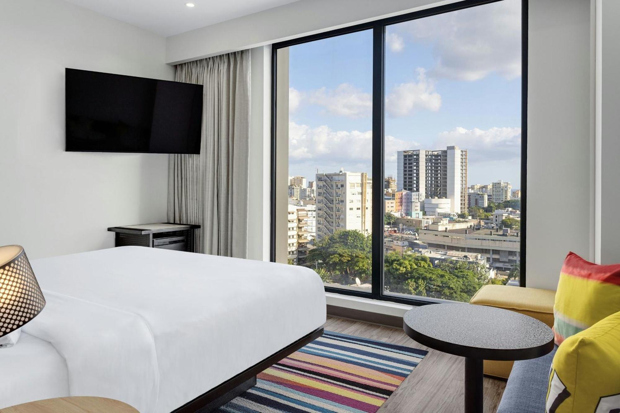 ホテル Aloft Santo Domingo Piantini エクステリア 写真